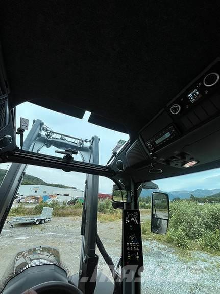 Valtra Q305 Τρακτέρ