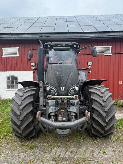 Valtra S394 Τρακτέρ