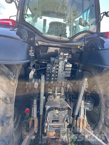Valtra T 214 Τρακτέρ