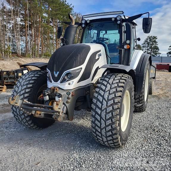 Valtra T174D Τρακτέρ