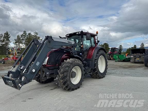 Valtra T203 Τρακτέρ