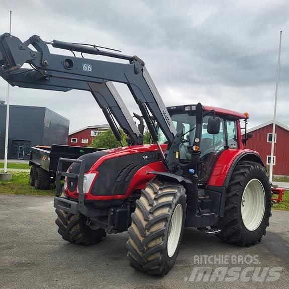 Valtra T213 VERSU Τρακτέρ