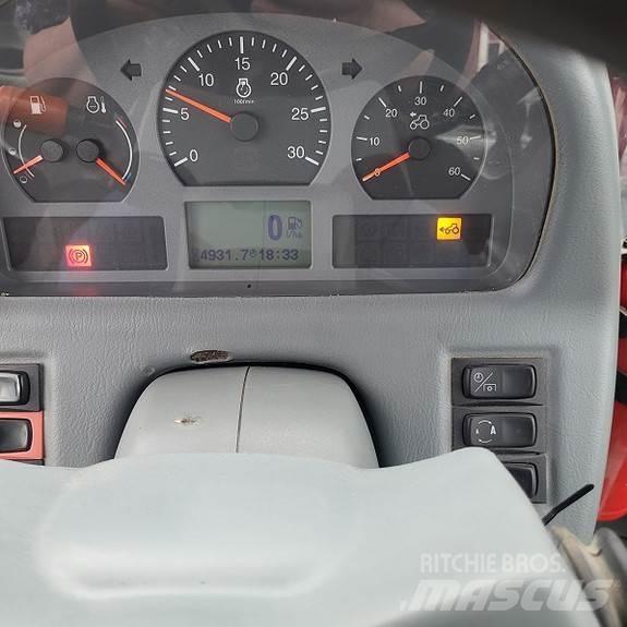 Valtra T213 VERSU Τρακτέρ