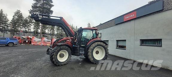 Valtra T234 Τρακτέρ