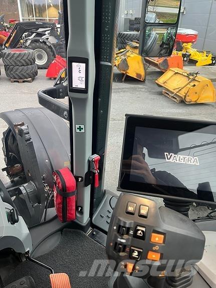 Valtra T234D Τρακτέρ