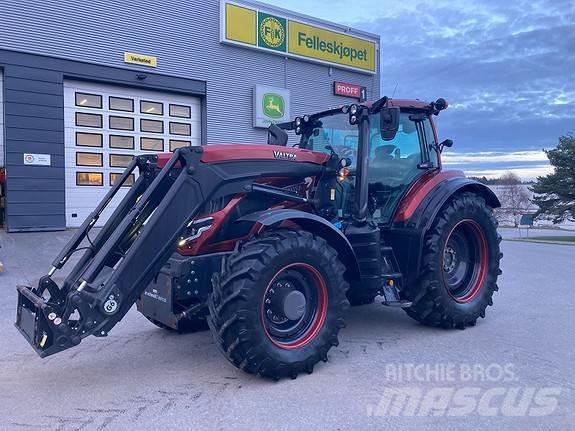 Valtra T235 Τρακτέρ
