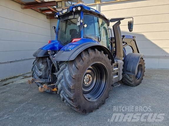 Valtra T235 Τρακτέρ