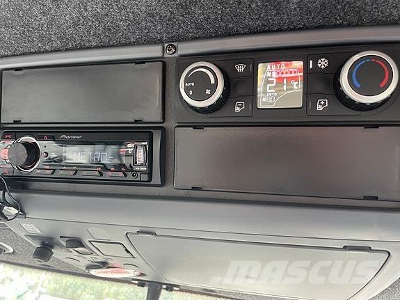 Valtra T235 Τρακτέρ