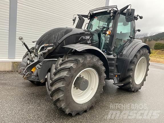 Valtra T235D Τρακτέρ