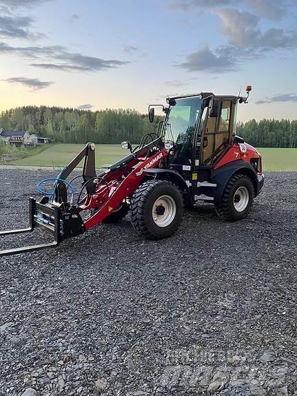 Yanmar V7 Φορτωτές με λάστιχα (Τροχοφόροι)