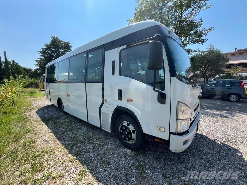 Isuzu P65 Σχολικά λεωφορεία