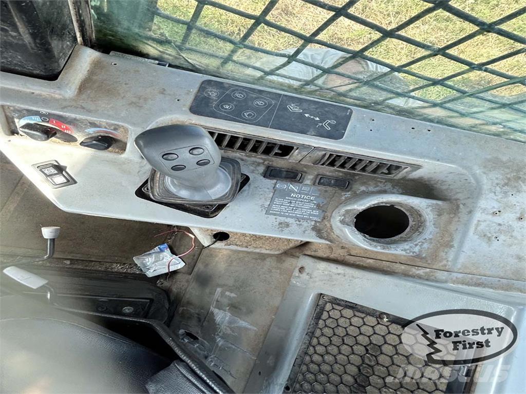 CAT 525B Μετατοπιστές