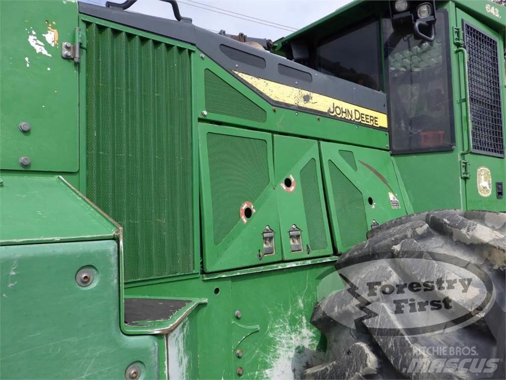 John Deere 643L Κοπτικά ξυλείας