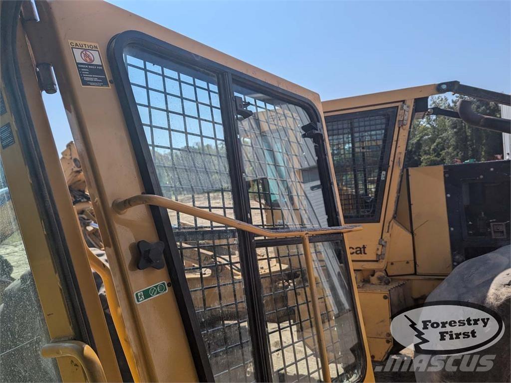 Tigercat 602 Μετατοπιστές