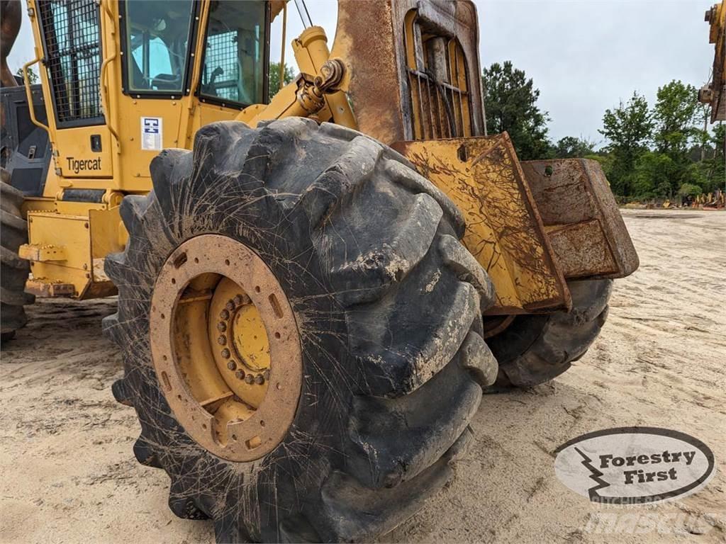 Tigercat 620E Μετατοπιστές