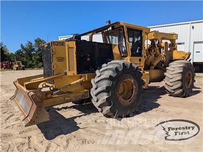 Tigercat 620E Μετατοπιστές