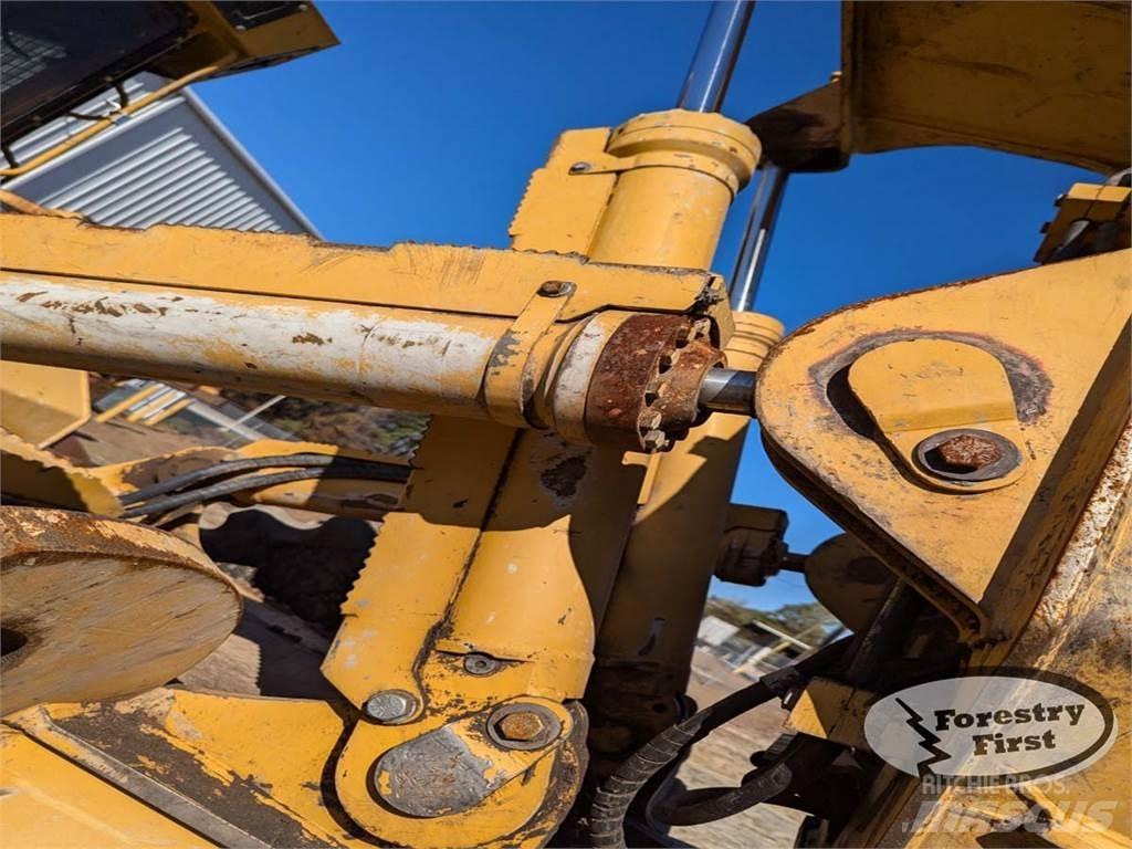 Tigercat 635E Μετατοπιστές