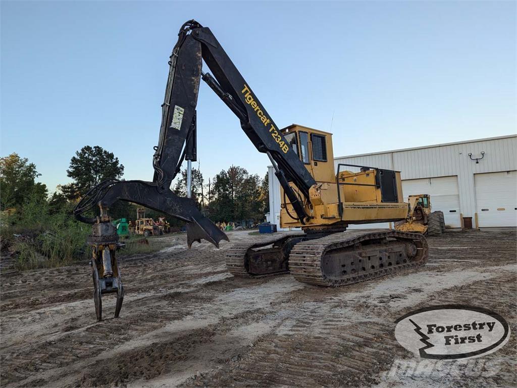 Tigercat T234B Αρθρωτοί φορτωτές