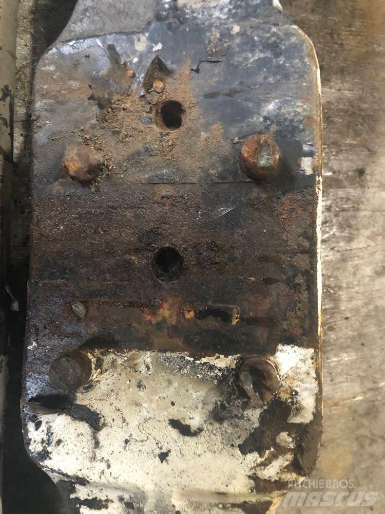 Eaton 20F4 Άξονες