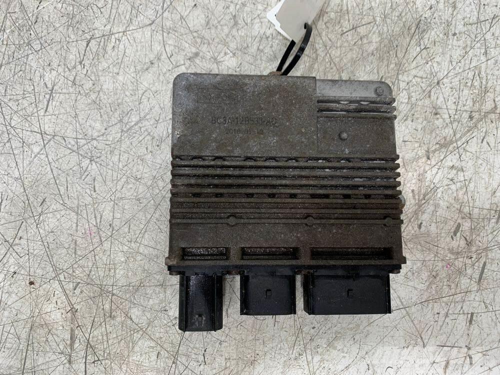 Ford F-550 Καμπίνες και εσωτερικό