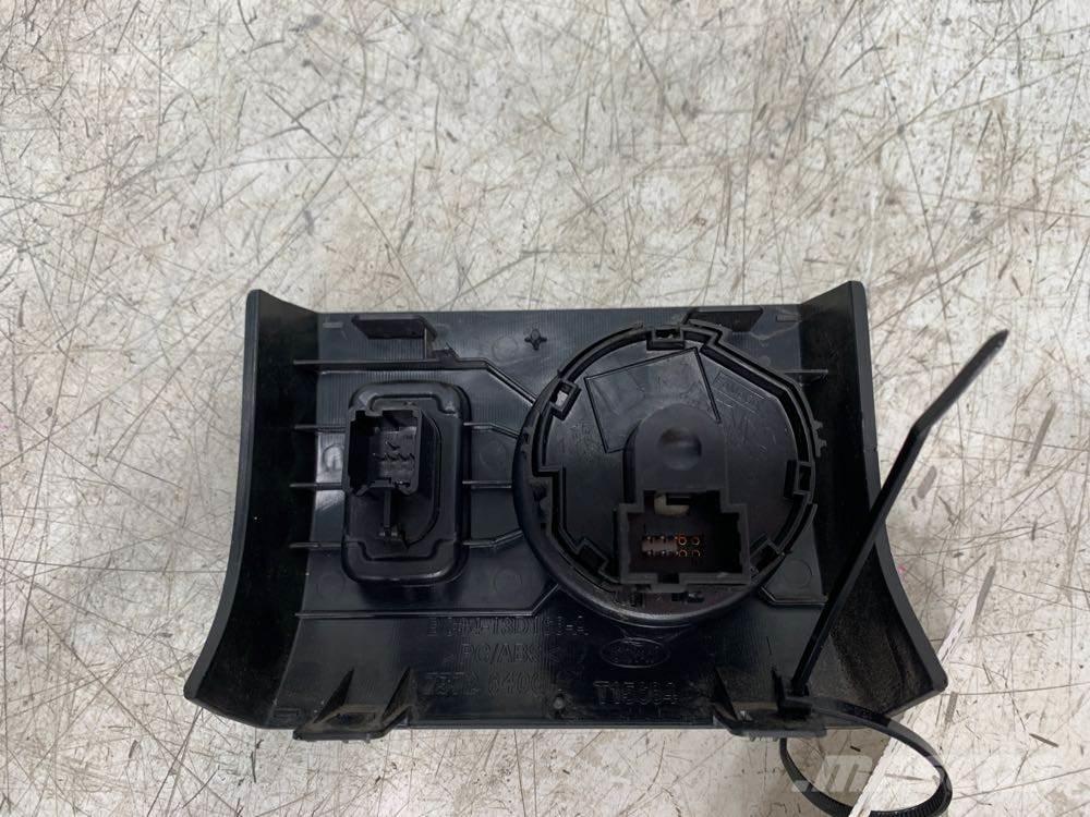 Ford F-550 Ηλεκτρονικά