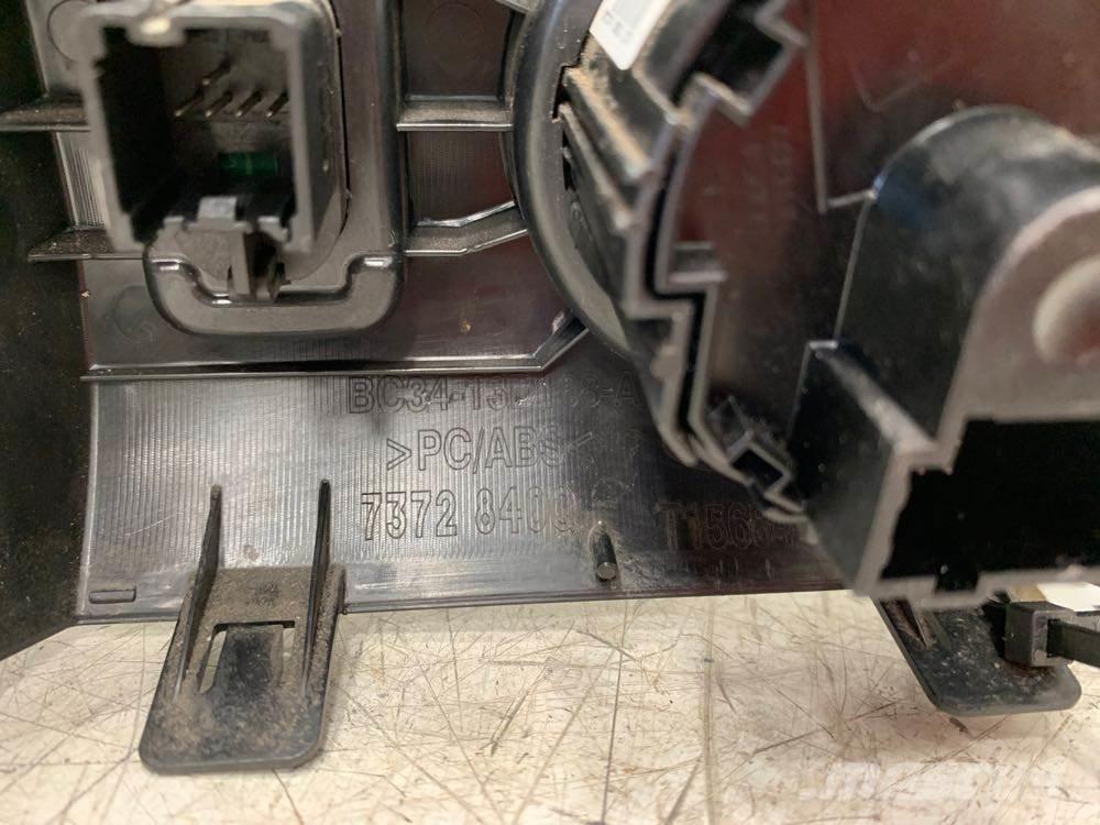 Ford F-550 Ηλεκτρονικά