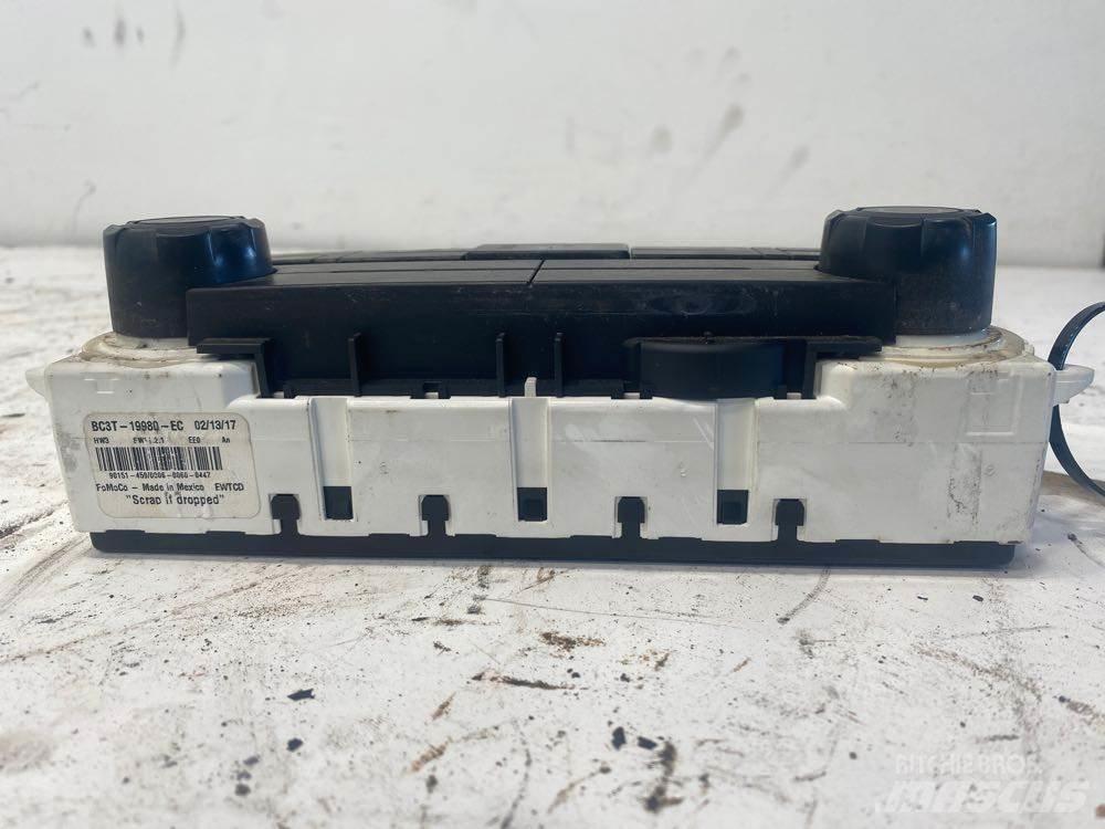 Ford F650 Ηλεκτρονικά