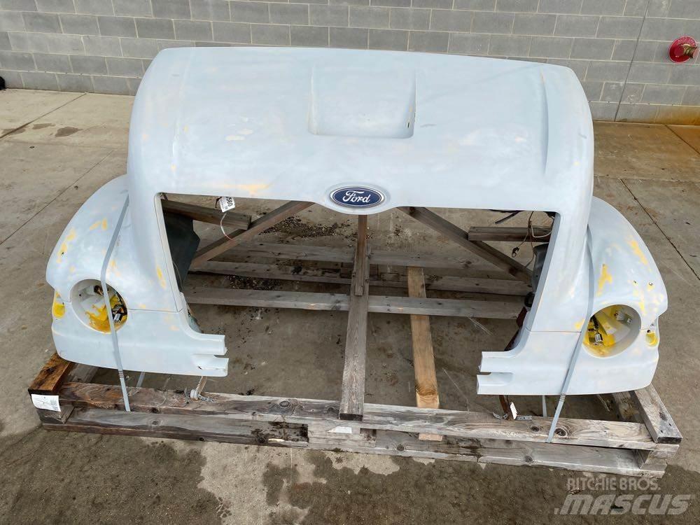 Ford L8501 Καμπίνες και εσωτερικό