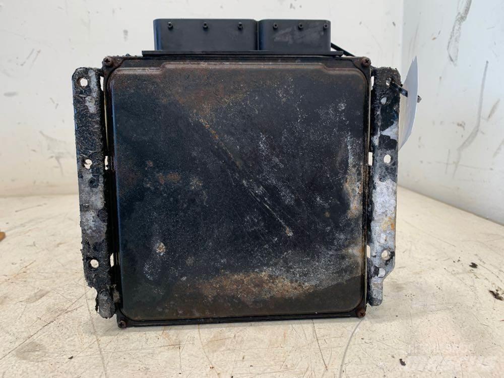 GMC W4500 Καμπίνες και εσωτερικό