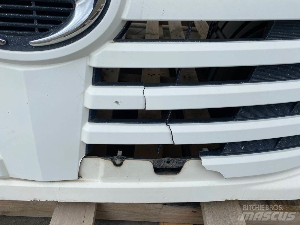 Hino 238 Καμπίνες και εσωτερικό