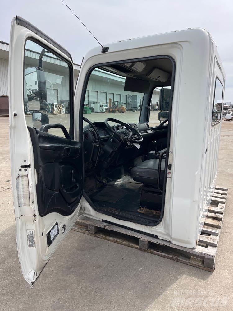 Hino 268 Καμπίνες και εσωτερικό