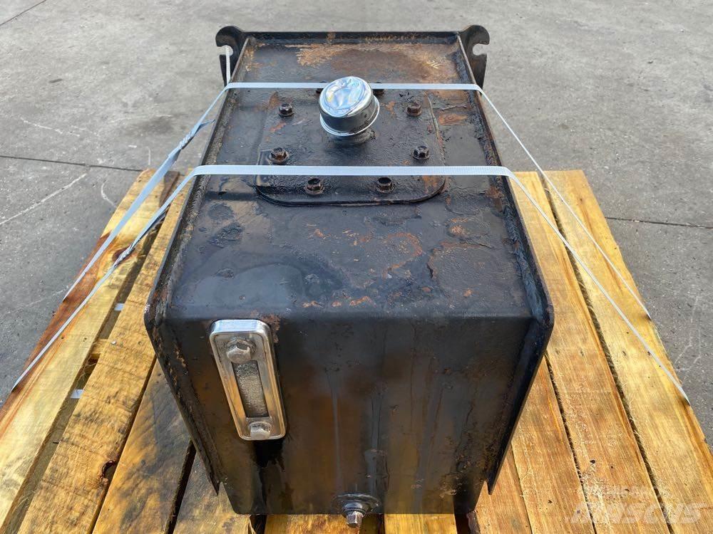 Mack CV713 Υδραυλικά