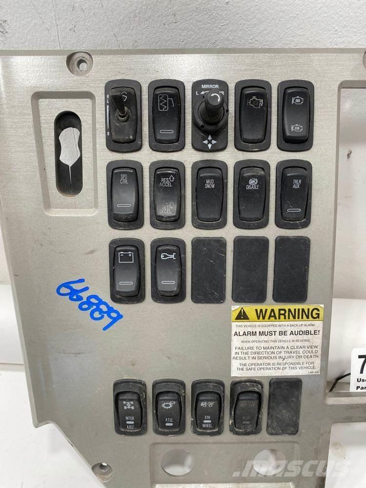 Mack CXU Ηλεκτρονικά