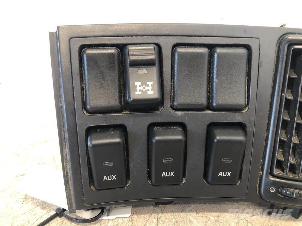 Volvo VNL Ηλεκτρονικά