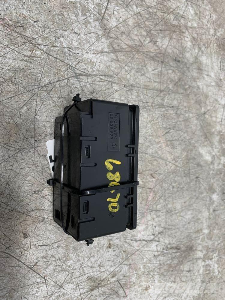 Volvo VNL Ηλεκτρονικά