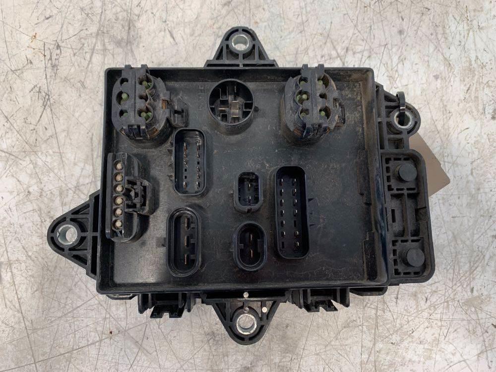 Volvo VNL Ηλεκτρονικά