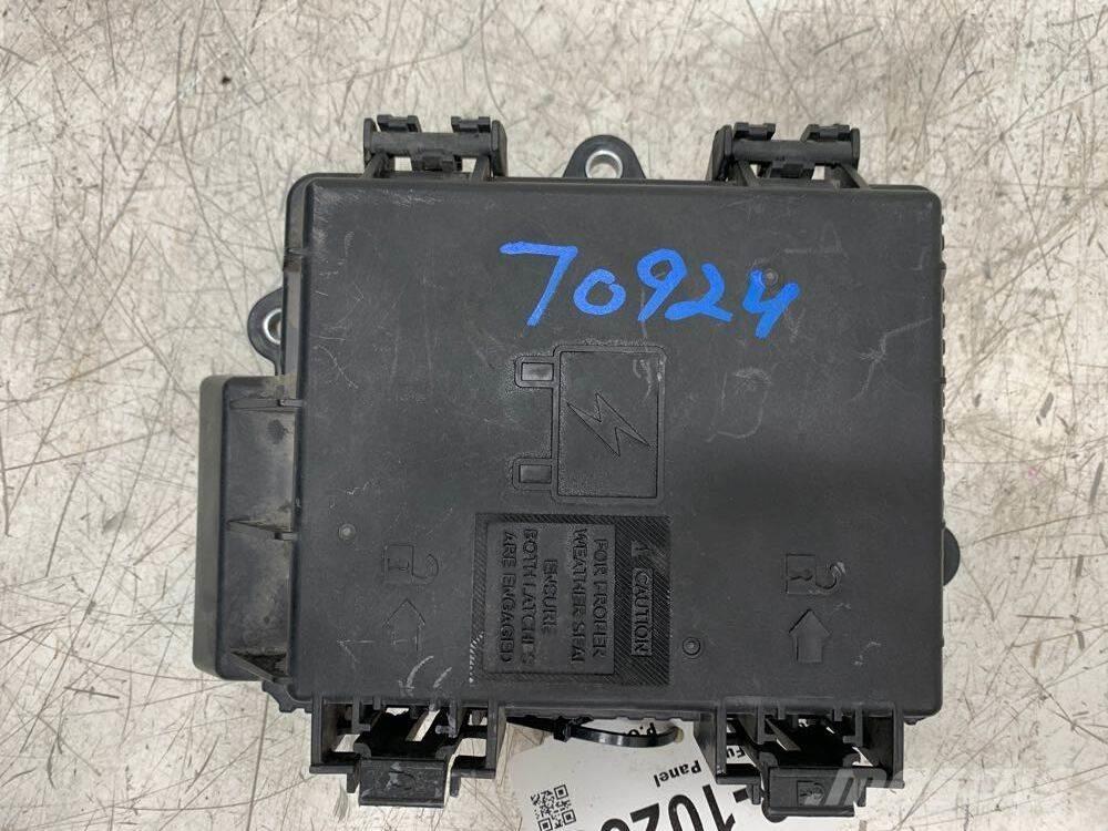 Volvo VNL Ηλεκτρονικά