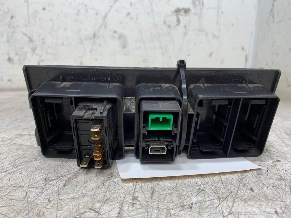 Volvo VNL Ηλεκτρονικά