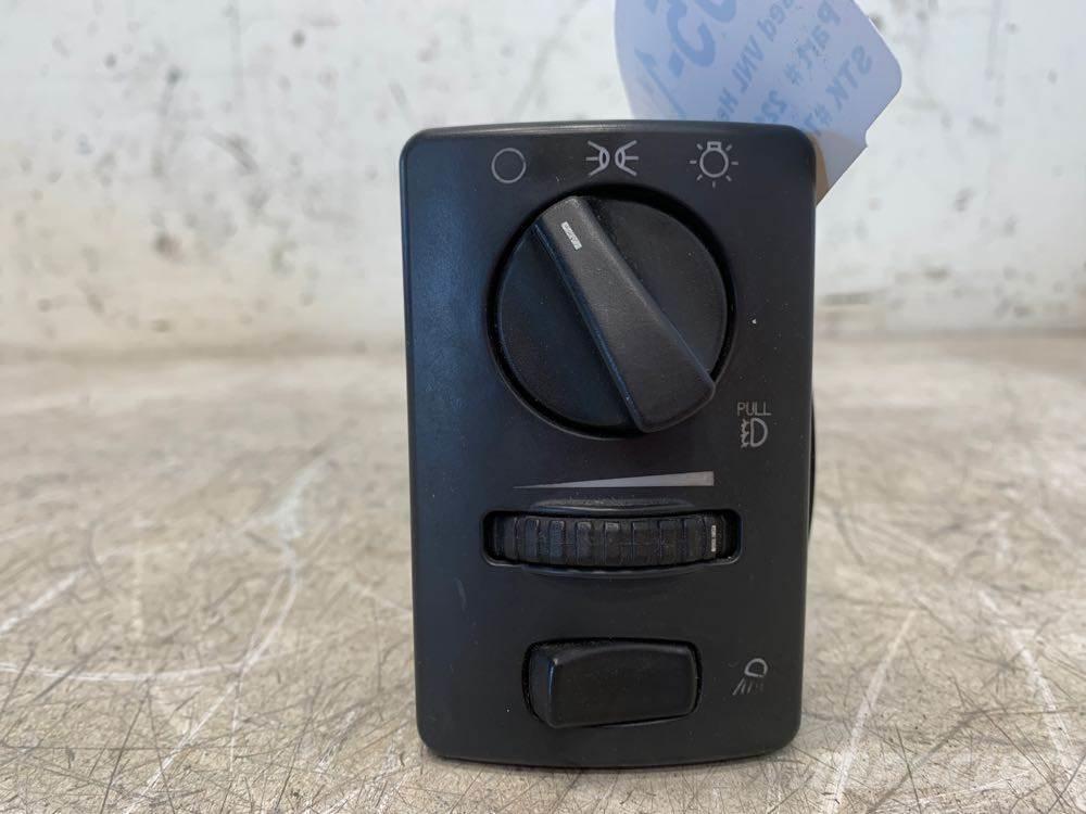 Volvo VNL Ηλεκτρονικά