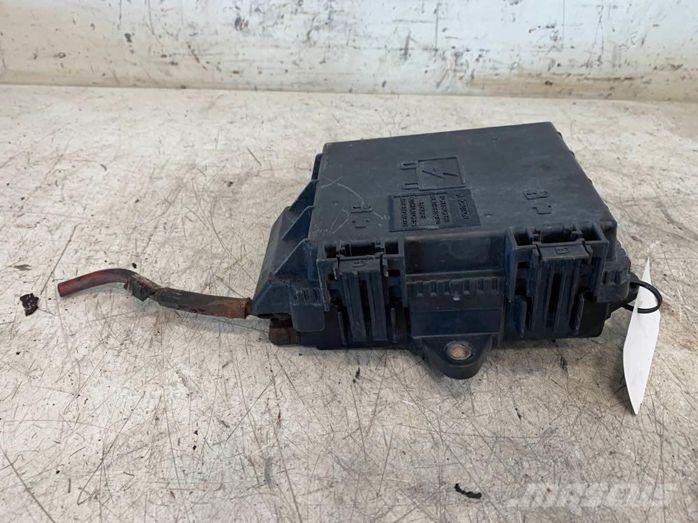 Volvo VNL Ηλεκτρονικά