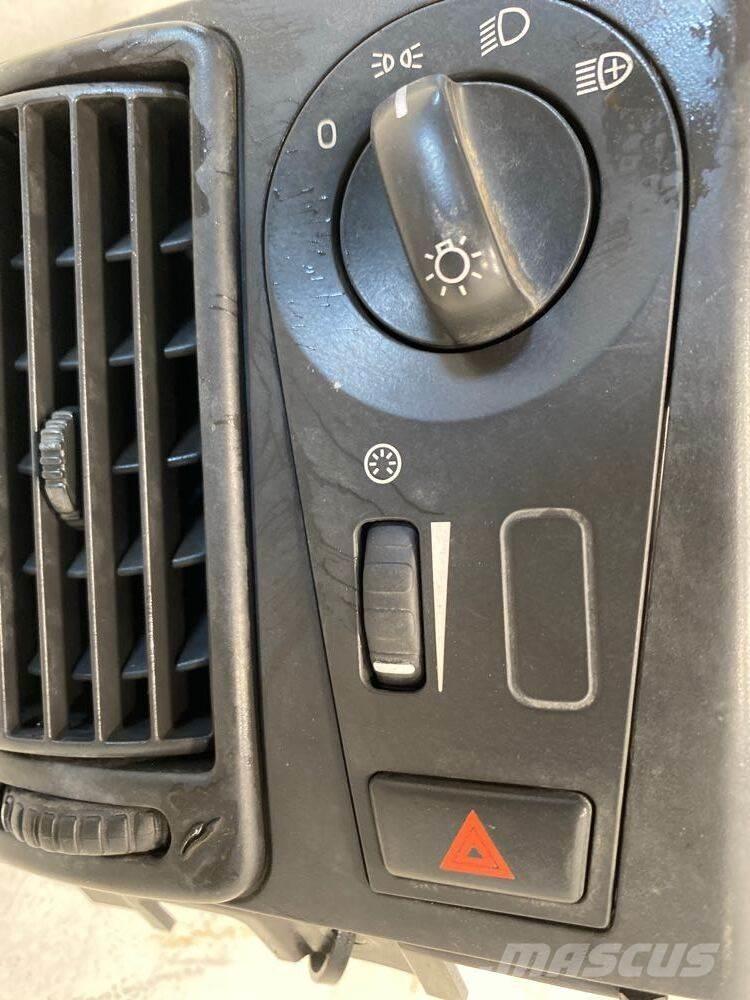 Volvo VNL Ηλεκτρονικά