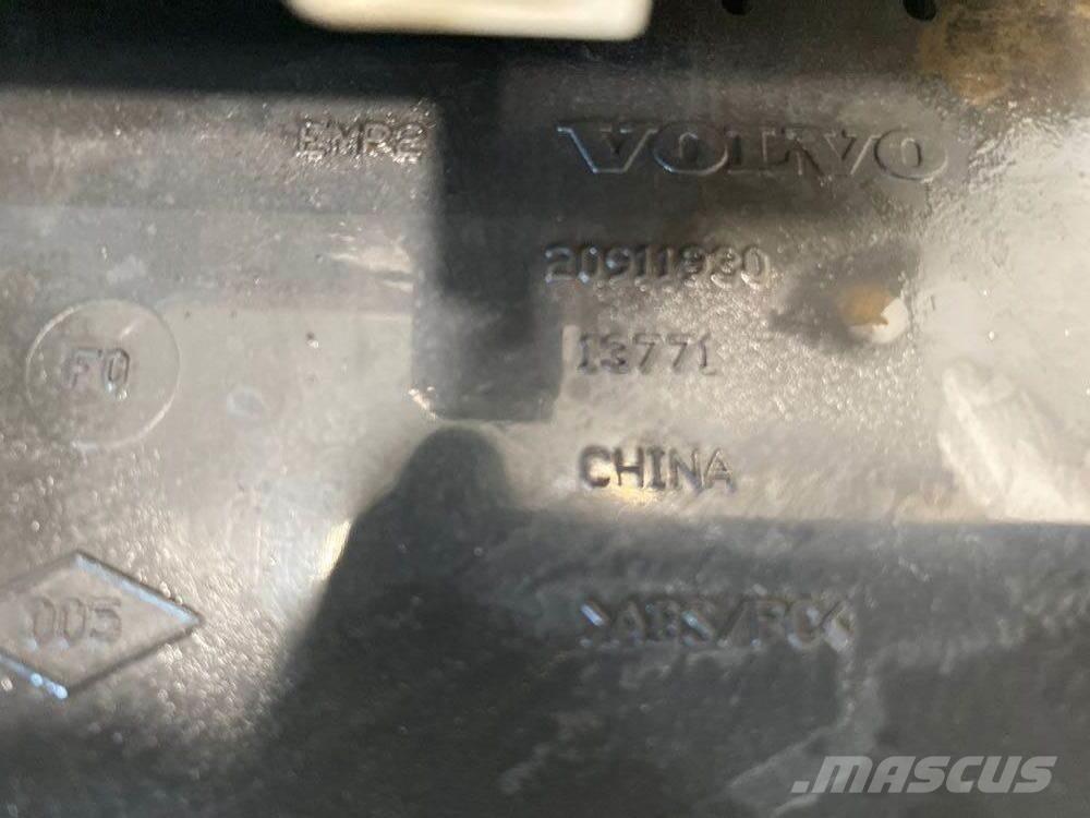 Volvo VNL Ηλεκτρονικά