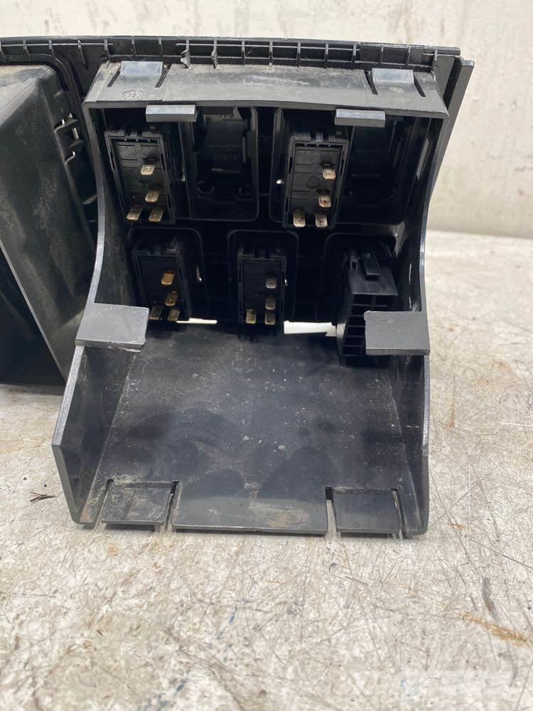 Volvo VNL Ηλεκτρονικά