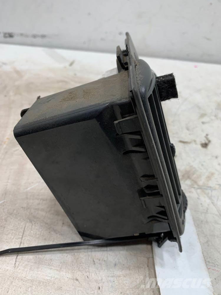 Volvo VNL Ηλεκτρονικά