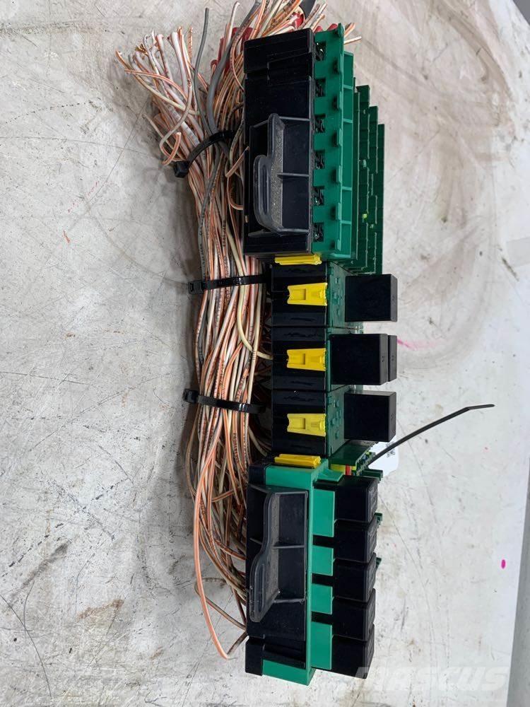 Volvo VNL Ηλεκτρονικά