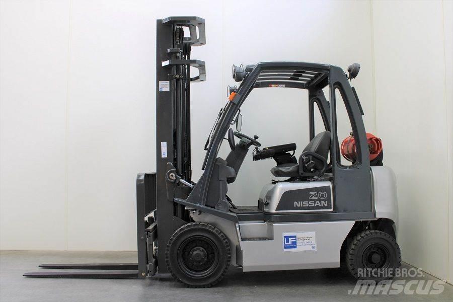 Nissan U1D2A20LQ Περονοφόρα ανυψωτικά κλαρκ με φυσικό αέριο LPG