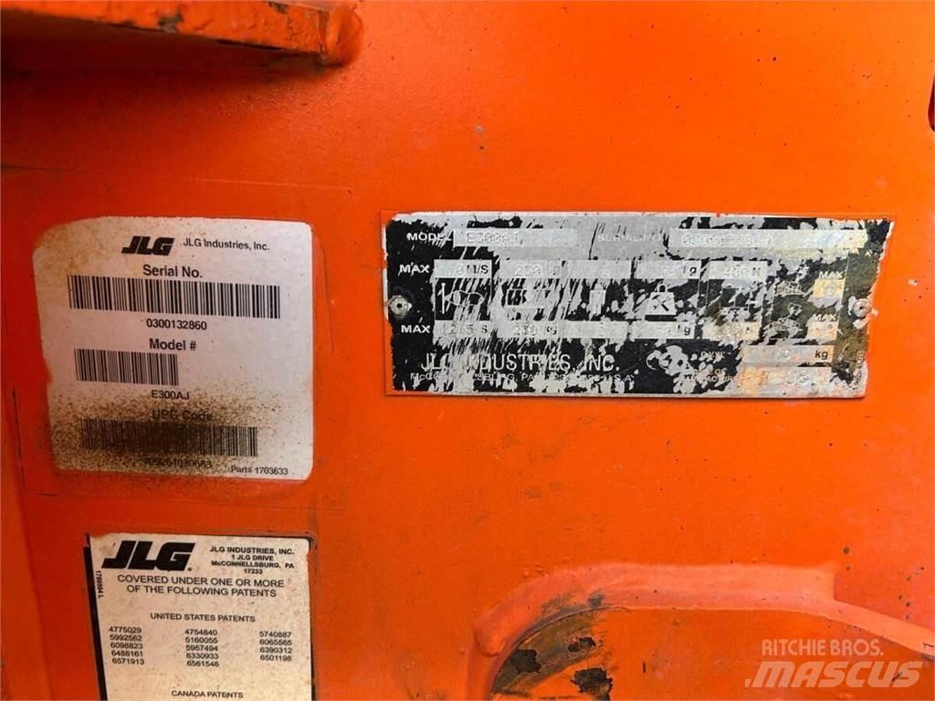 JLG E300AJ Ανυψωτήρες με αρθρωτό βραχίονα