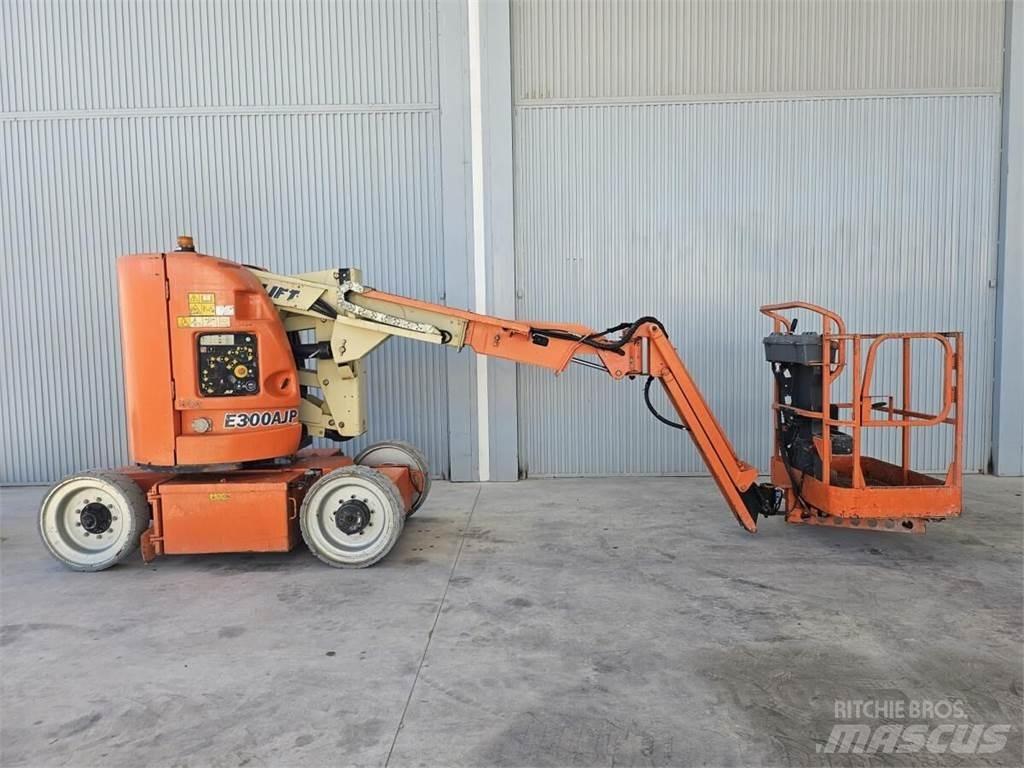 JLG E300AJP Ανυψωτήρες με αρθρωτό βραχίονα