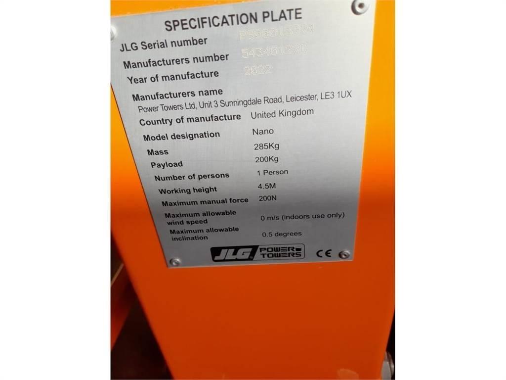 JLG NANO Ανυψωτήρες με κατακόρυφους πυλώνες