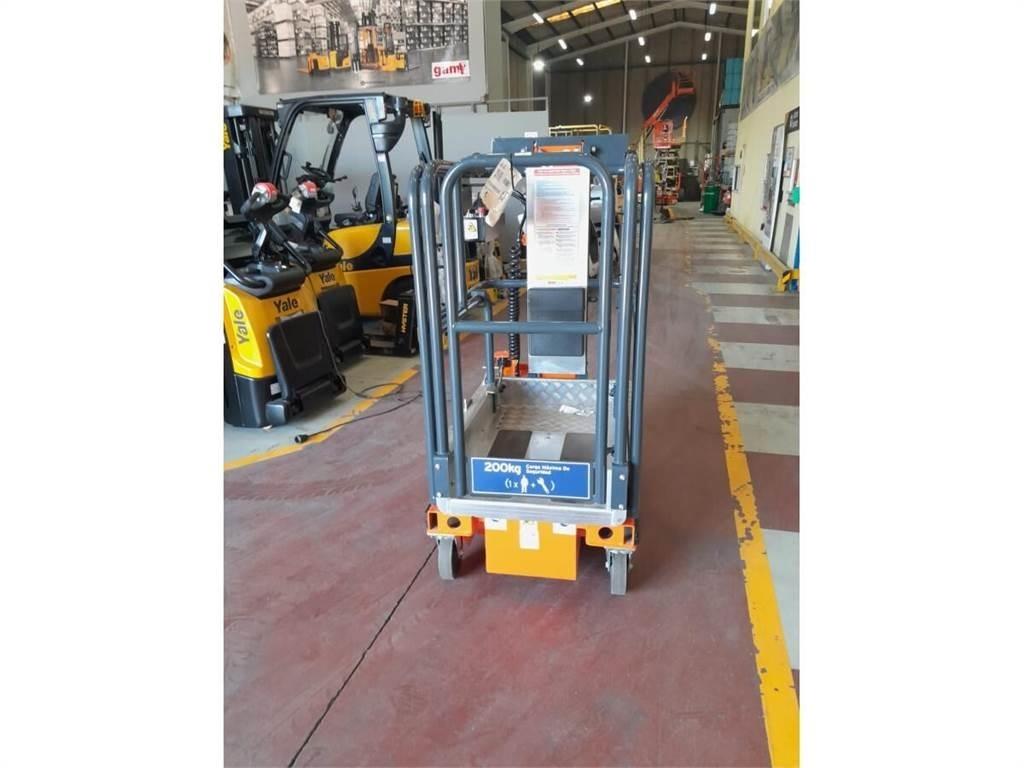 JLG NANO SP Ανυψωτήρες με κατακόρυφους πυλώνες